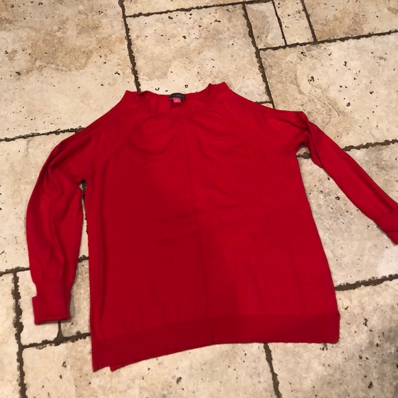 Vince Camuto cold shoulder sweater - Picture 1 of 5